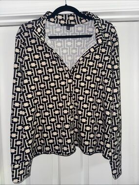 Jules & Leopold Black and Cream Geometric Blouse